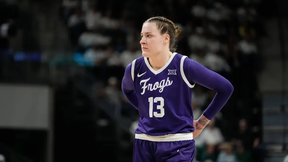 Sedona Prince : Parcours, Stats et Controverses de la Star du Basket Universitaire