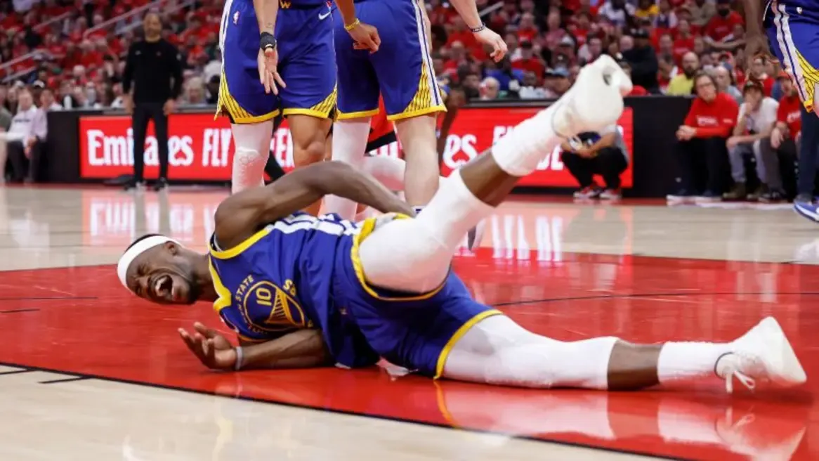 Les Warriors KO : Défaite face aux Rockets et inquiétude autour de la blessure de Jimmy Butler