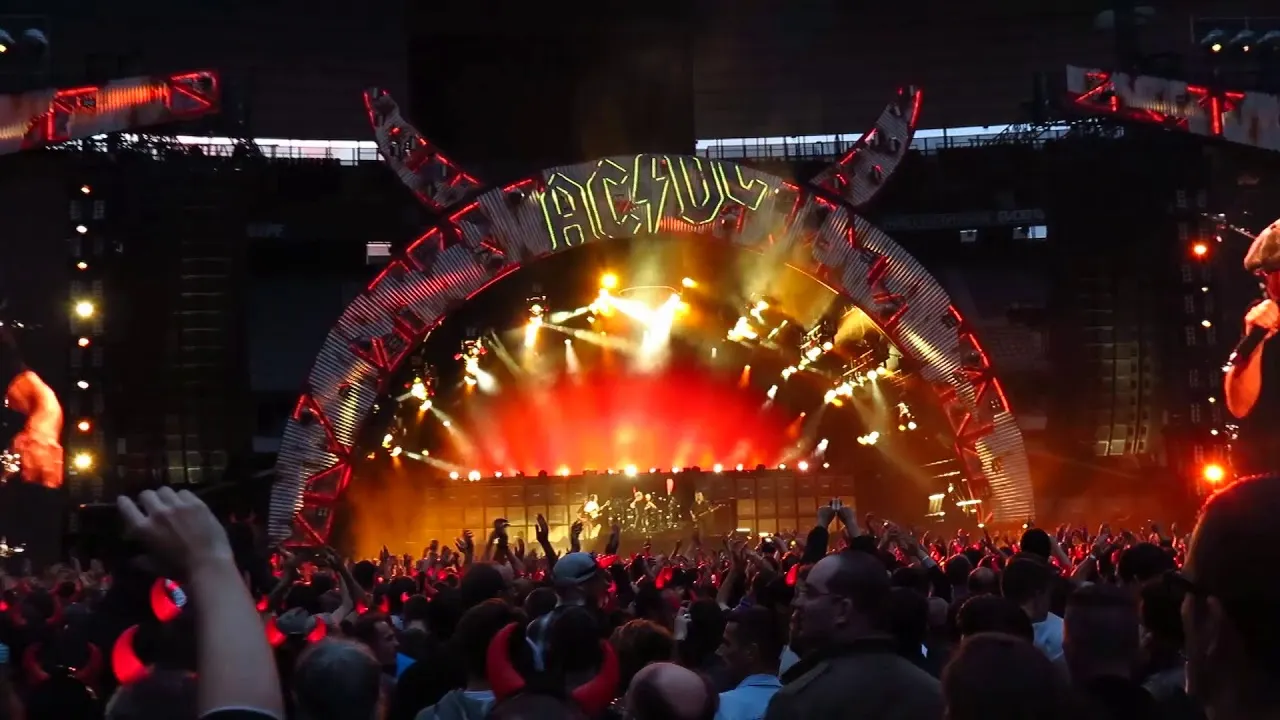 AC/DC Concert au Stade de France – Rue de l’info