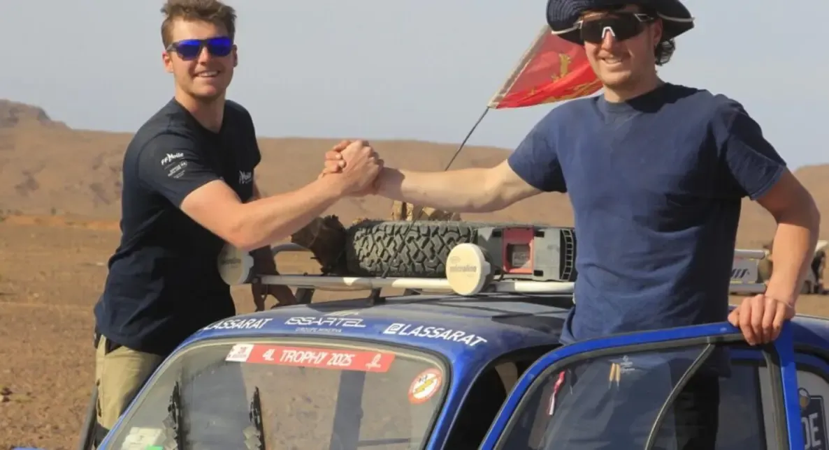 Aventure en 4L dans le désert marocain : Le récit épique de deux frères de Cherbourg