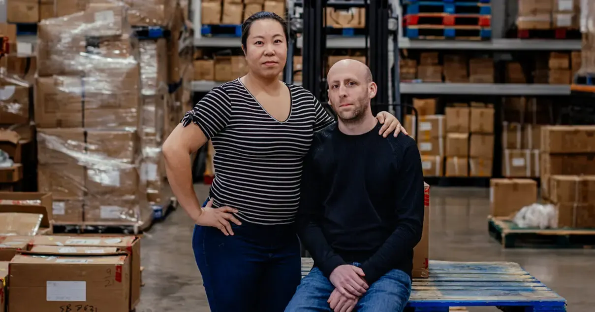 Amazon : Comment les tarifs douaniers mettent en péril une entreprise de fête américaine
